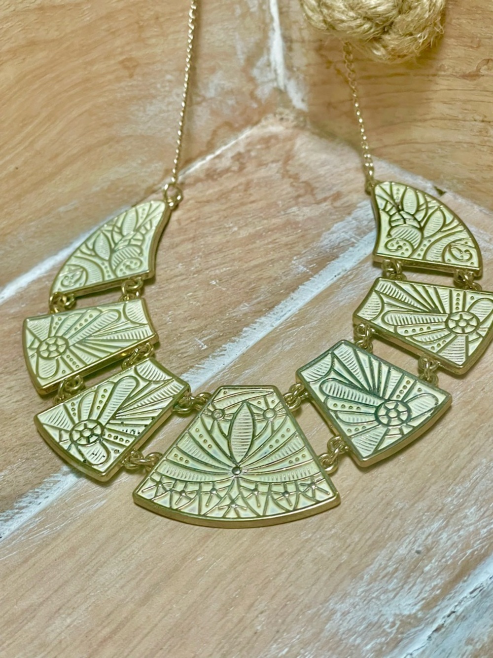 Gold-Tone Engraved Fan Pendant Statement Necklace in Pale Yellow - Picture 4 of 4